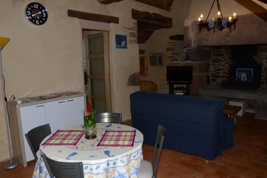 Gite 3 Personnes, Possibilite Table D'Hotes Le Soir Treduder Εξωτερικό φωτογραφία